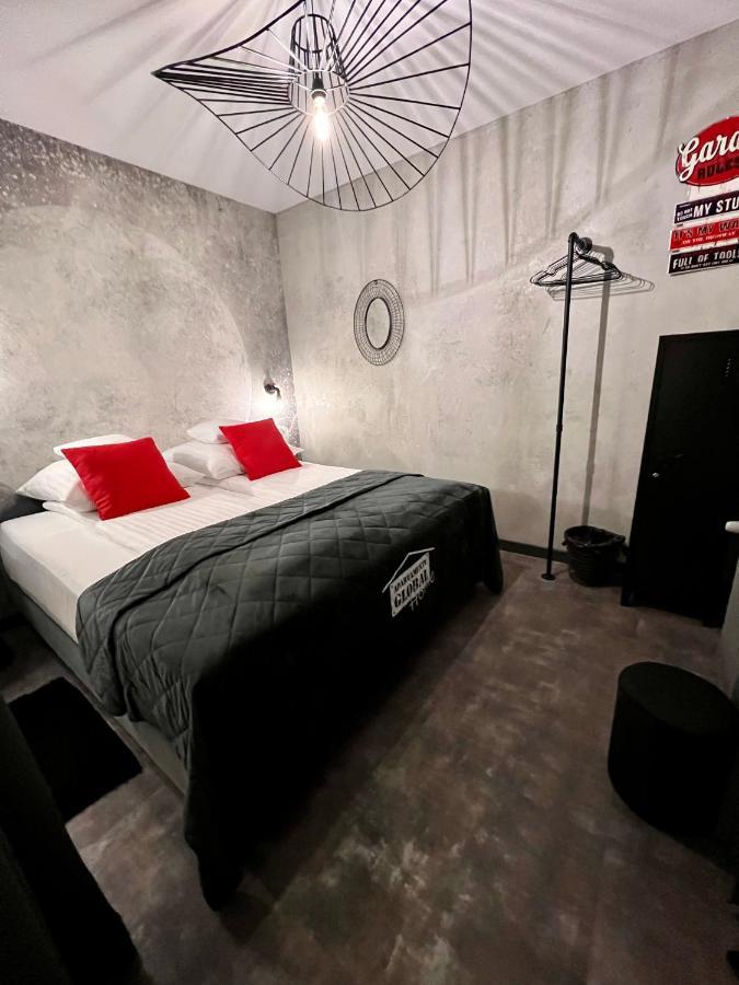 Global Home - Aparthotel - No Contact Check In Mielec Exteriör bild